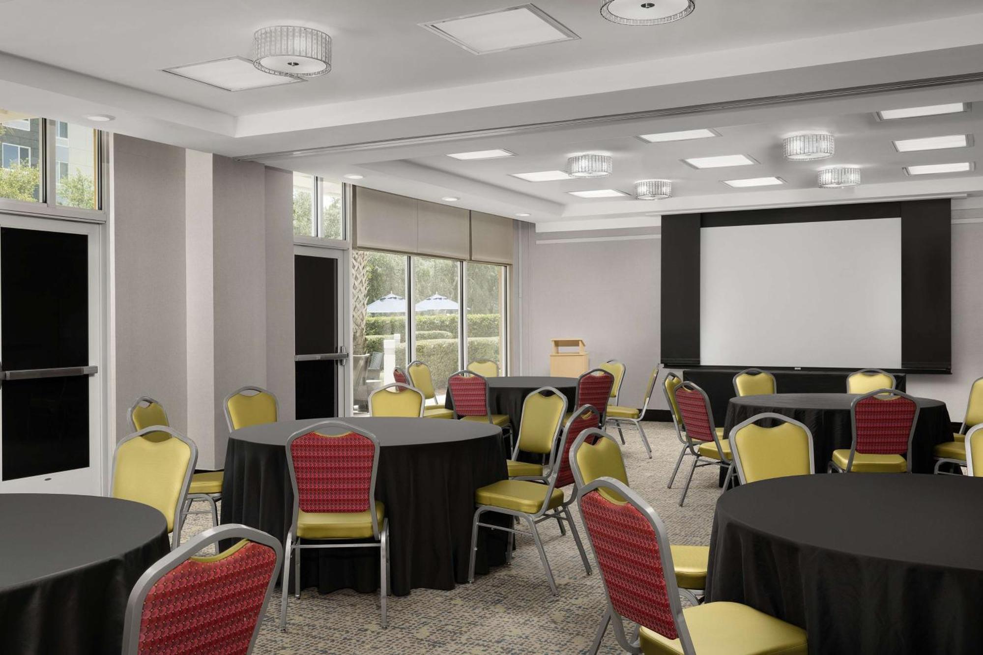 Hampton Inn & Suites Orlando North Altamonte Springs Exterior photo
