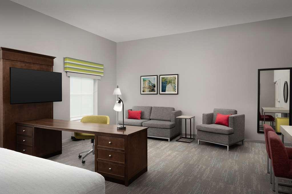 Hampton Inn & Suites Orlando North Altamonte Springs Room photo
